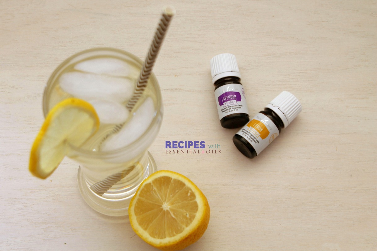 Homemade Lavender Lemonade from RecipeswithEssentialOils.com