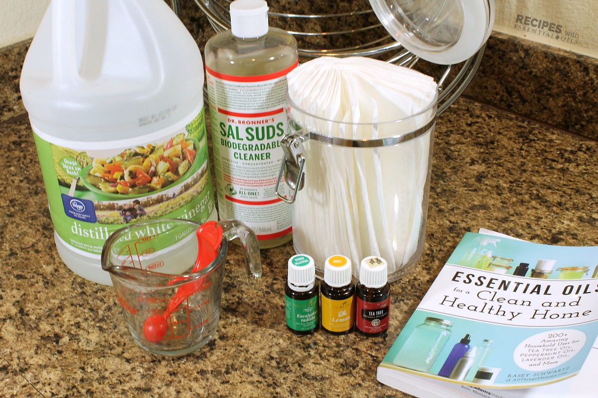 How to Make Disinfectant Wipes with Essential Oils